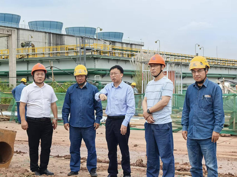 傅利才、郭春建到化工園區(qū)項(xiàng)目現(xiàn)場(chǎng)開展節(jié)前安全檢查(圖2)