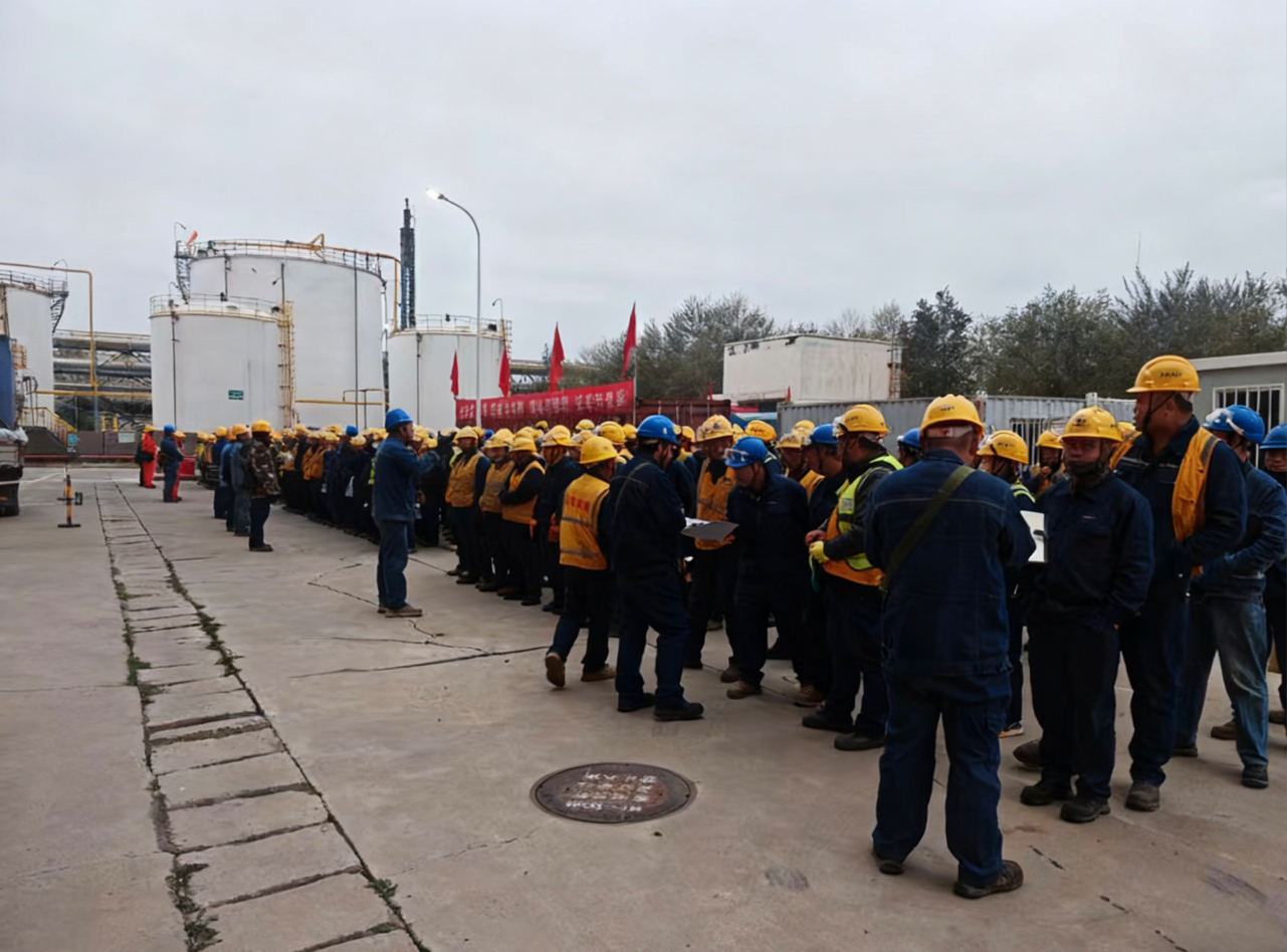 最大晨會(huì)！弘旭公司和寧大修項(xiàng)目部組織安全晨會(huì)(圖1)